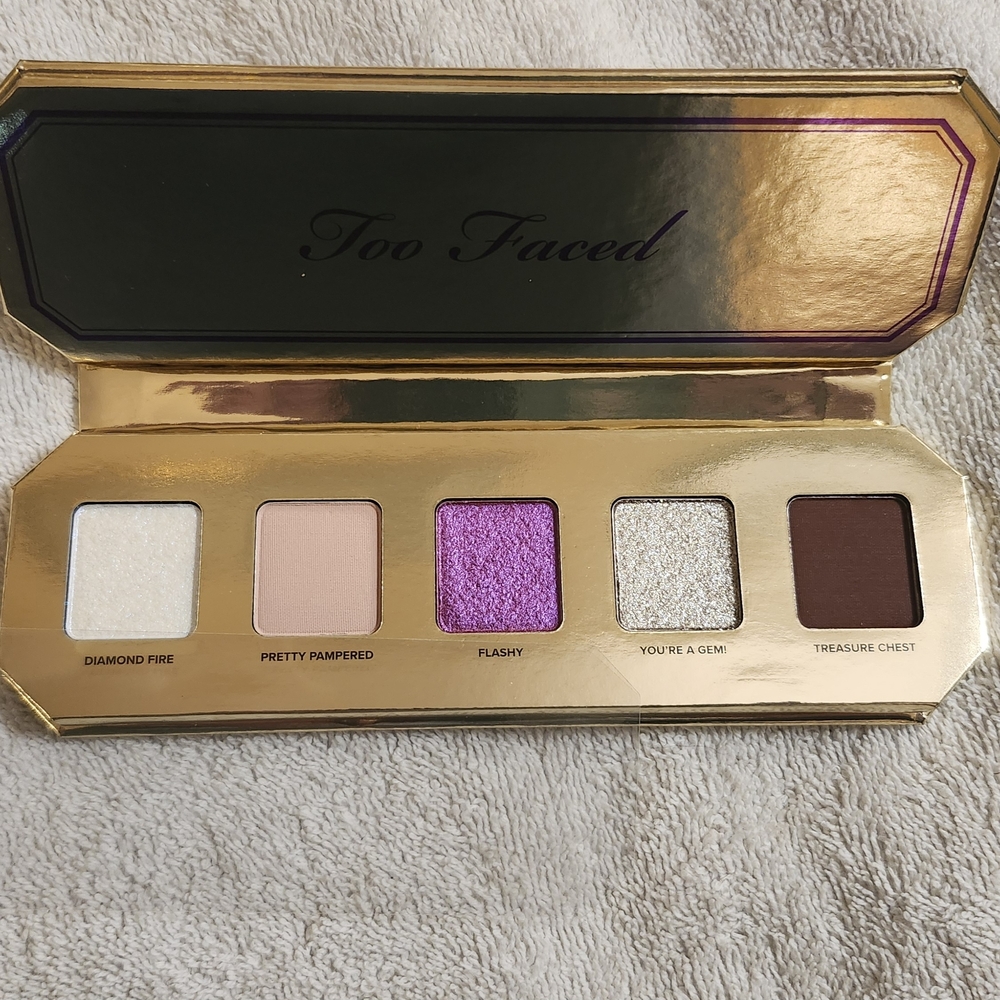 NIB Too Faced *Limited Holiday Edition* "You're a Gem" Eyeshadow Palette